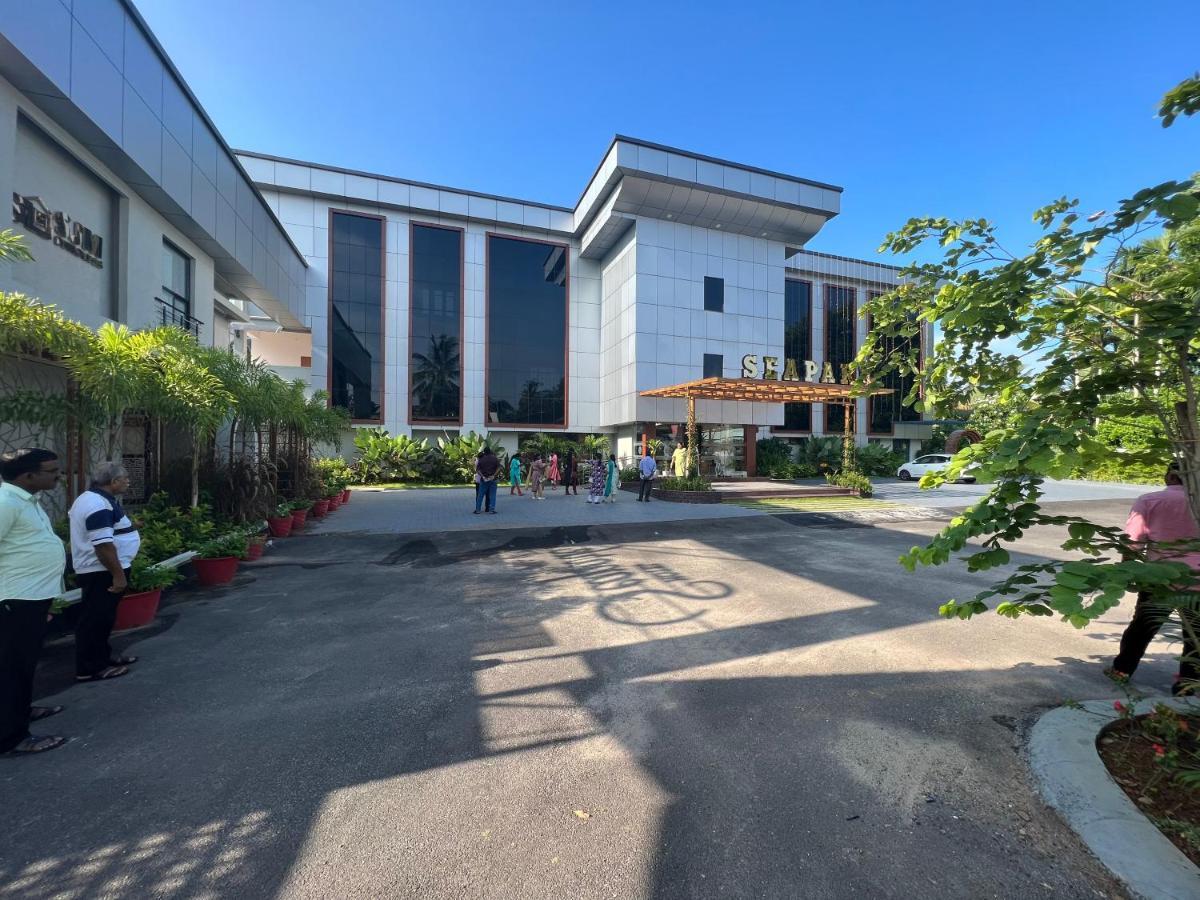 Hotel Seapark Kollam Zewnętrze zdjęcie